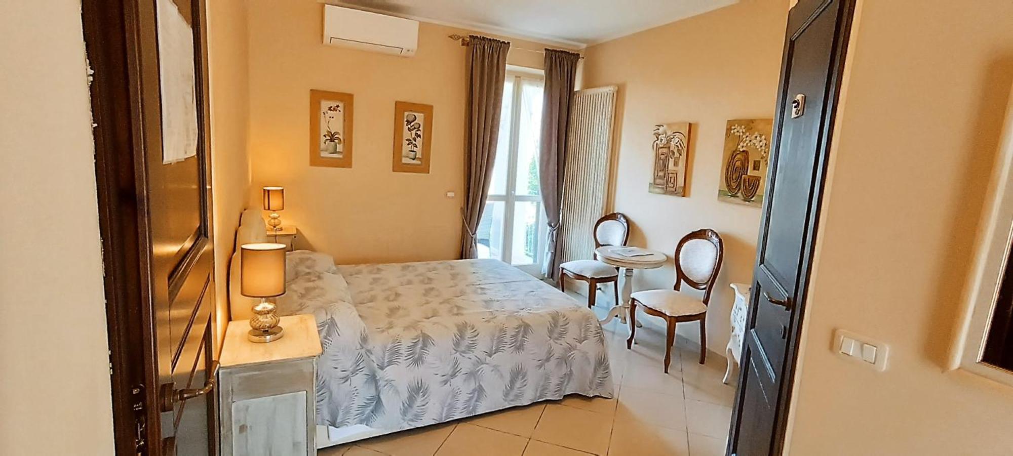 Domus Langhe B&B Treiso Chambre photo