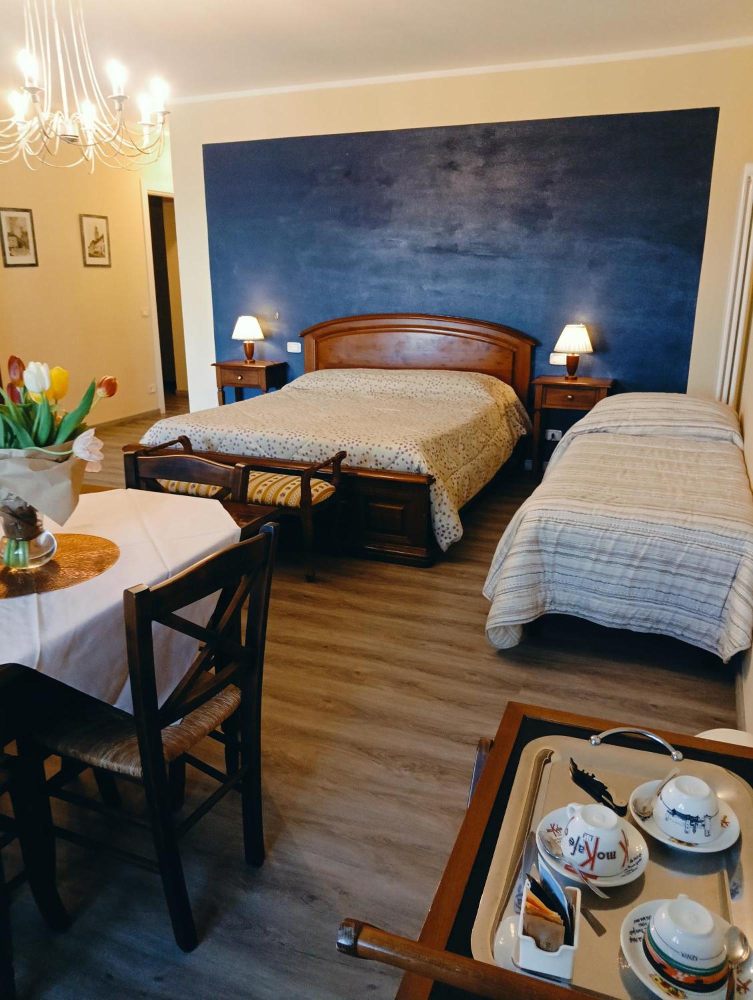 Domus Langhe B&B Treiso Extérieur photo